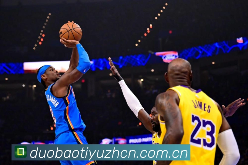 尼克斯对阵热火NBA常规赛激烈对决引爆球迷期待解析:最新赛事动态与深度分析 尼克斯对阵热火NBA常规赛激烈对决引爆球迷期待解析:最新赛事动态与深度分析